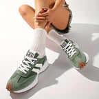Women's platform sneaker — detail of the fabric and stitching