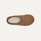 Slip-on house slippers — close view of the sole and heel