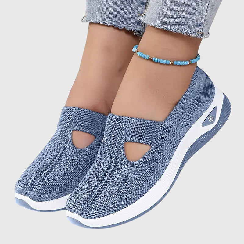 Knit slip on shoes in Blue