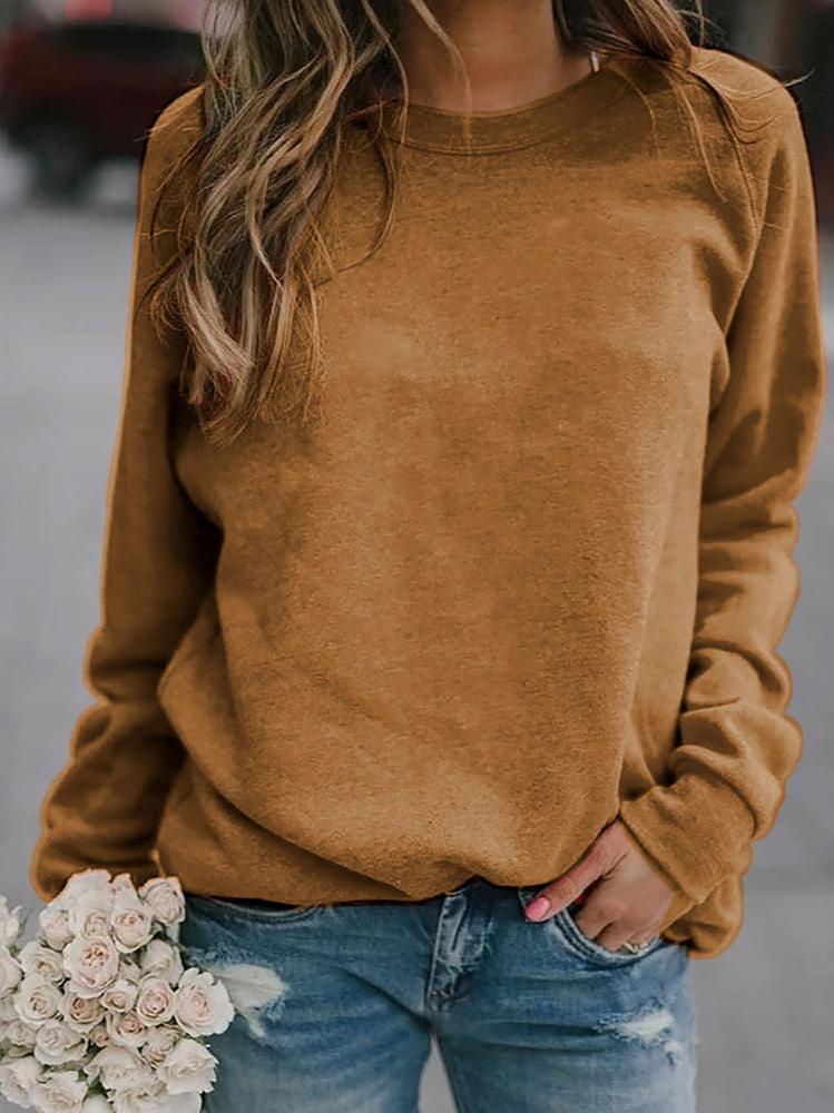 Crewneck sweatshirt for women in khaki, showing the brushed fleece knit surface