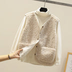 Additional photo of the Men's Sweater Vest (sweaters), view 1