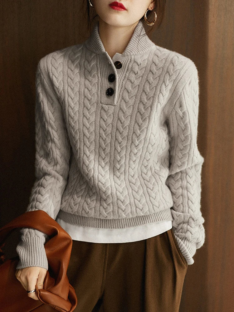 Cable knit cashmere sweater for women, detail of the button-up funnel neck collar