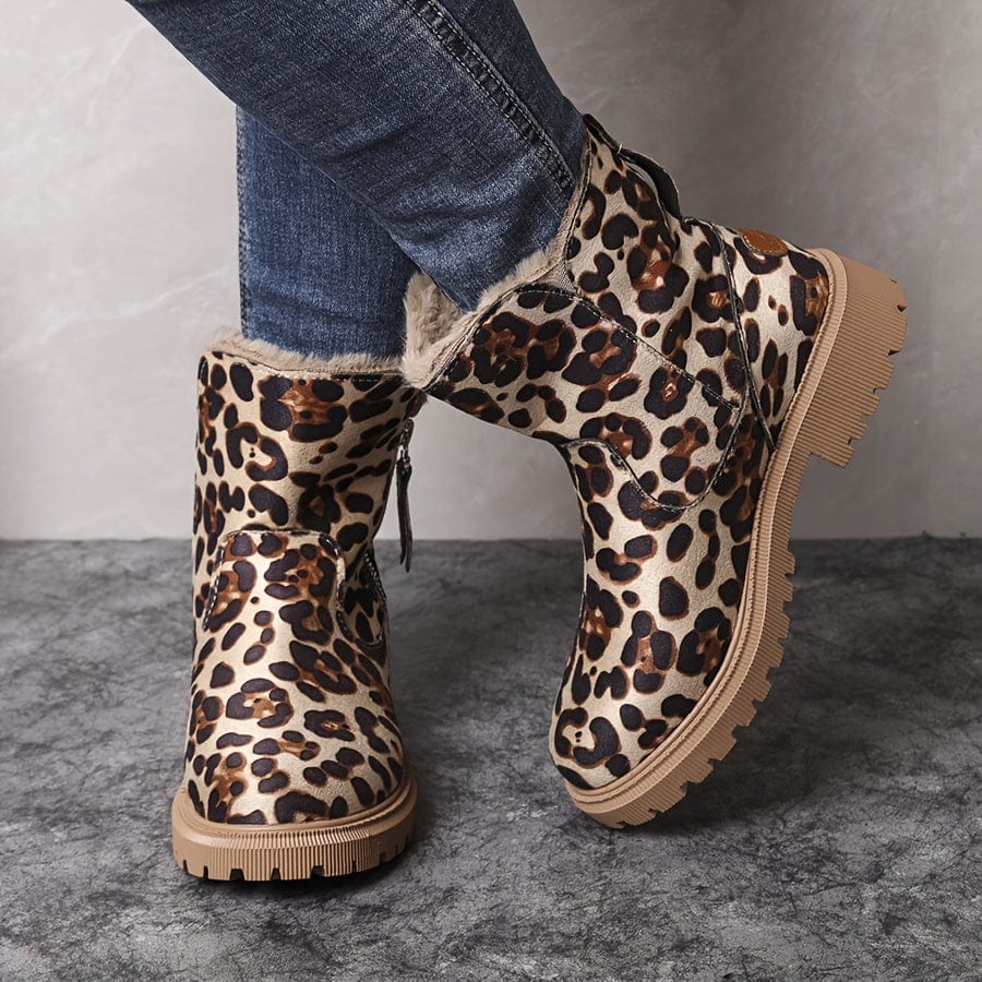 Ankle boots for women, interior view of the plush warm lining
