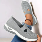Memory foam walking shoes for women, detail of the hollow knit mesh air channels