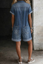Women's short jumpsuit, detail of the patch pockets and cropped leg