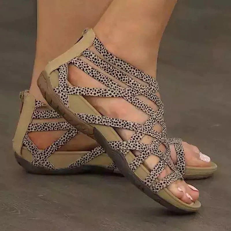Overhead view showing the cushioned footbed